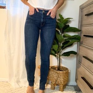 American Eagle High Rise Super Stretch Jegging